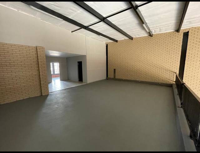 INDUSTRIAL PROPERTY TO RENT IN HENNOPSPARK